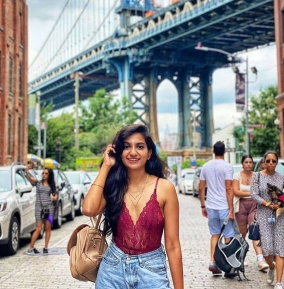 Meet your Posher, Akshita